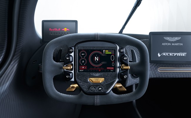 aston-martin-valkyrie-interieur-sandpacri