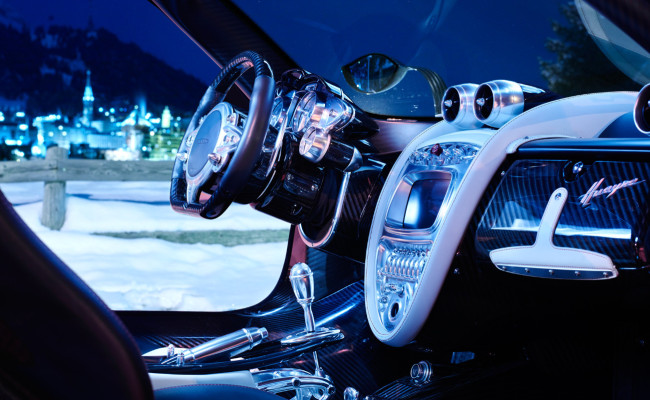 pagani-huayra-interieur-sandpacri.png