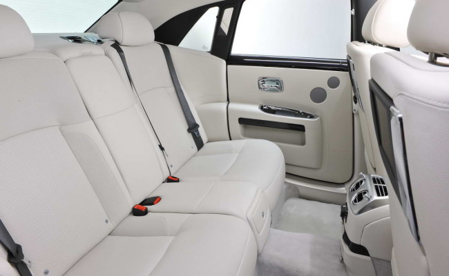 rolls-royce-ghost-interieur-sandpacri