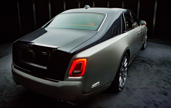 rolls-royce-phantom-arriere-sandpacri