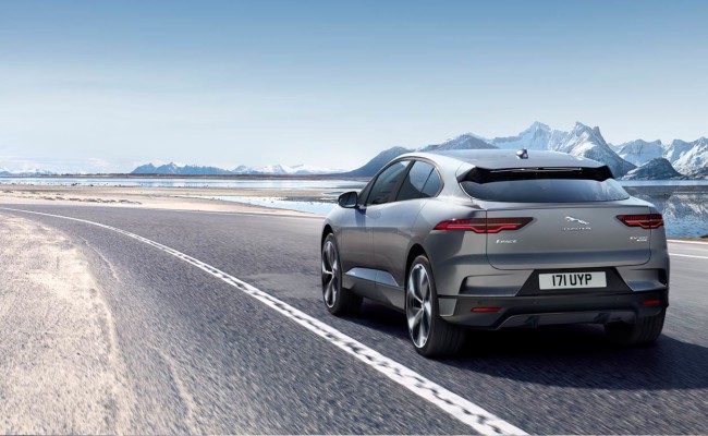 jaguar-i-pace-arriere-sandpacri