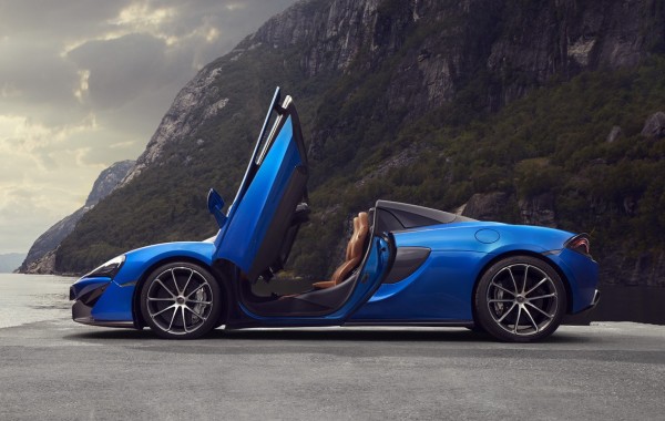 mclaren-570-s-spider-cote-sandpacri