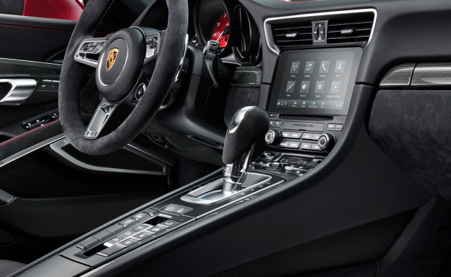 porsche-911-gts-interieur-sandpacri