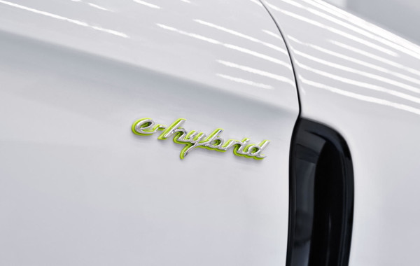 porsche-panamera-e-hybrid-cote-sandpacri