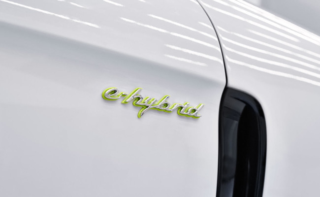 porsche-panamera-e-hybrid-cote-sandpacri