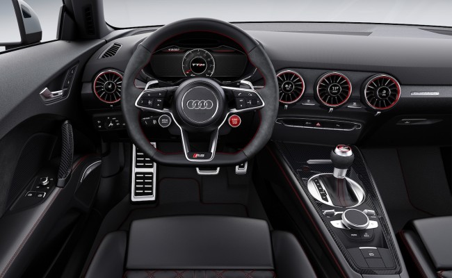 audi-tt-rs-cockpit-sandpacri